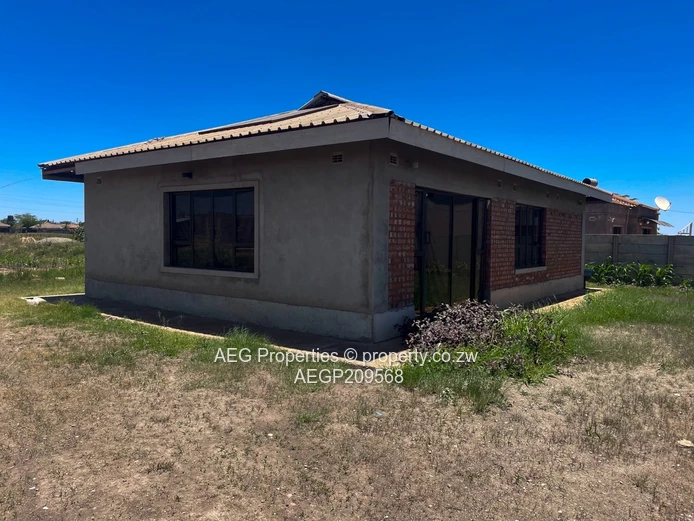 2-Bedroomed cottage for Sale in Sandton Park, Harare with Borehole