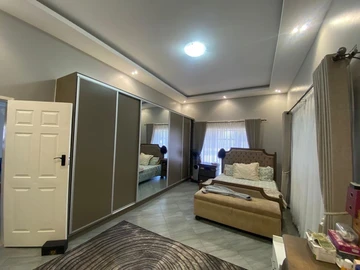 4 Bedroom Garden Flat