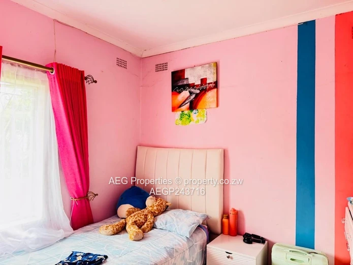 Avondale West House For Sale