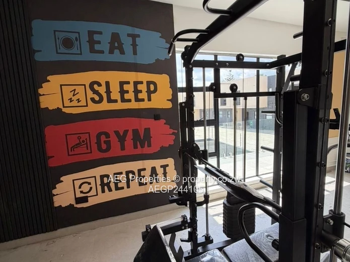 Strathaven 2-Bed Modern Apartment with Pool & Borehole